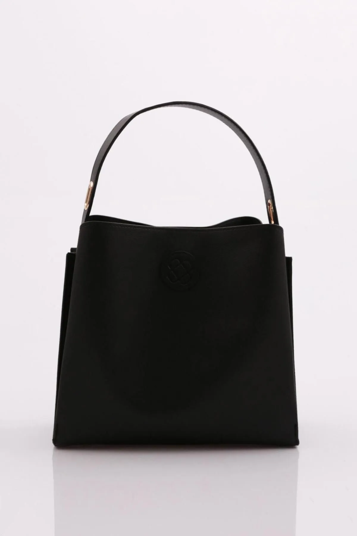 DGN  Modell 028 - Schwarze matte Aufzugstasche für Damen