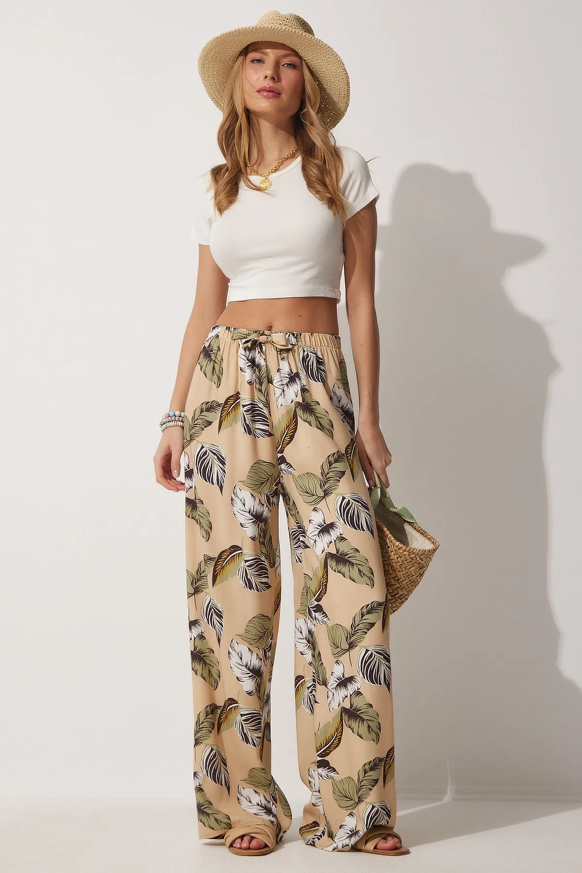 Happiness İstanbul  Beige-grüne Sommerhose aus lockerer Viskose mit hoher Taille für Damen BH00354