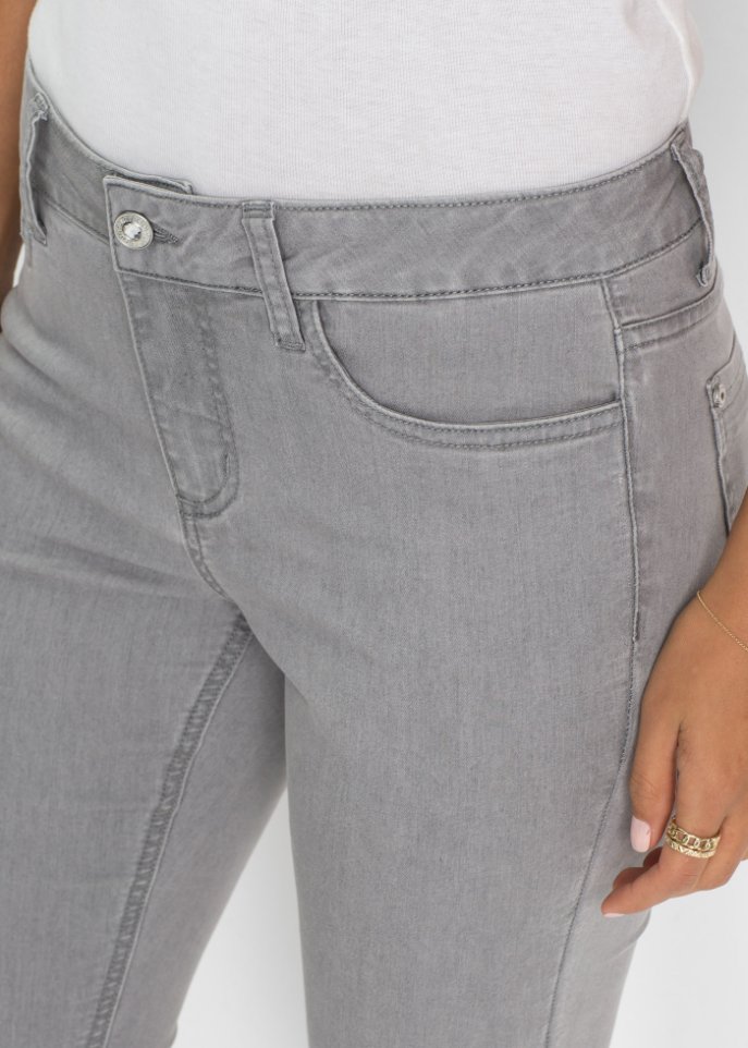 Super-Stretch-Jeans aus leichtem Material