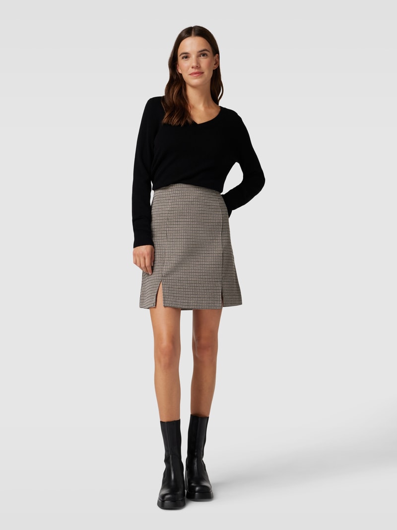 Strickpullover aus Kaschmir mit V-Ausschnitt in schwarz