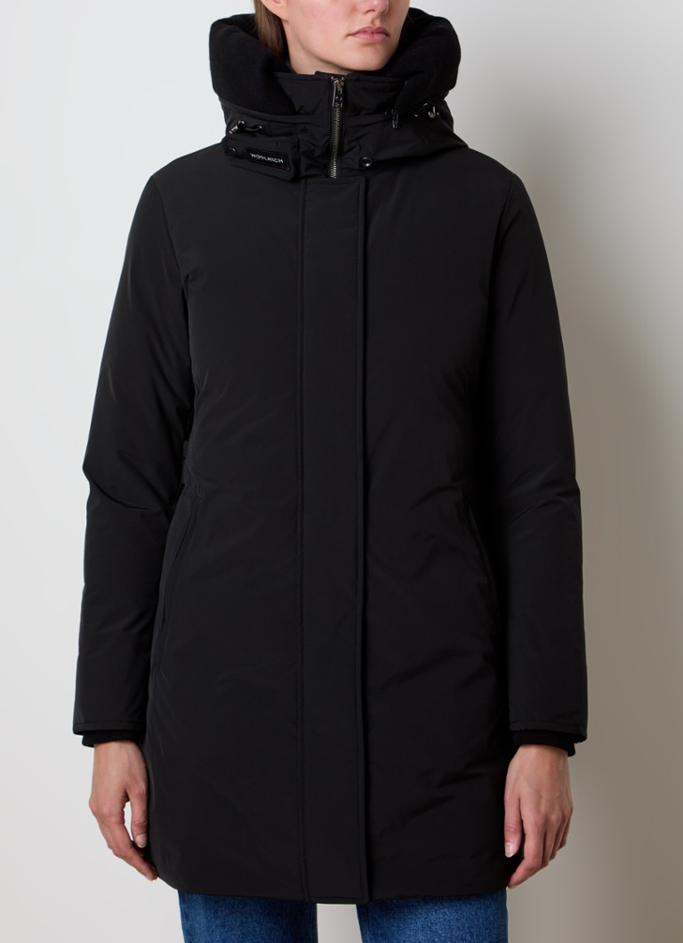 Prošívaná parka Woolrich s péřovou výplní a odnímatelnou kapucí