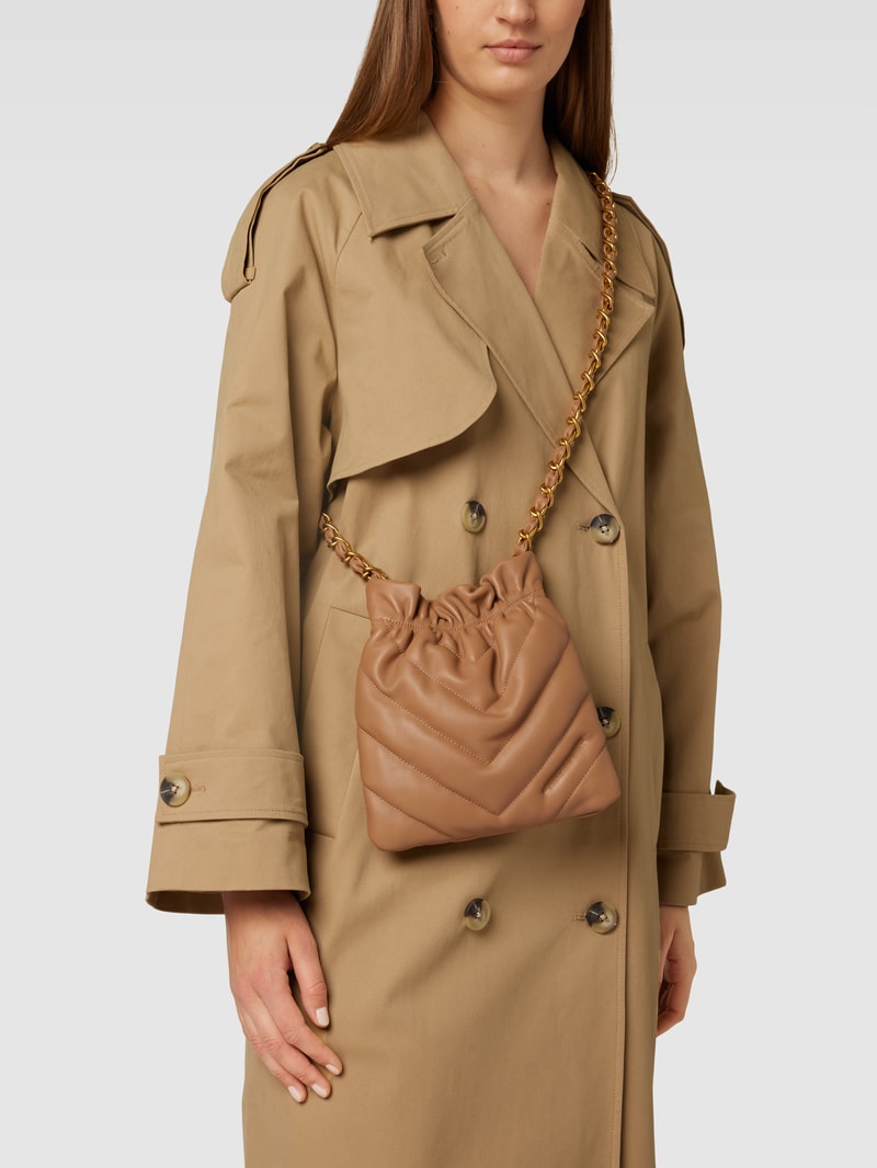 Umhängetasche mit Ziernähten Modell 'SILKY' in camel