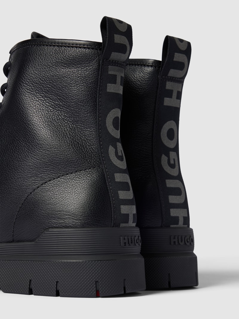 Schnürboots aus echtem Leder Modell 'Ryan' in schwarz
