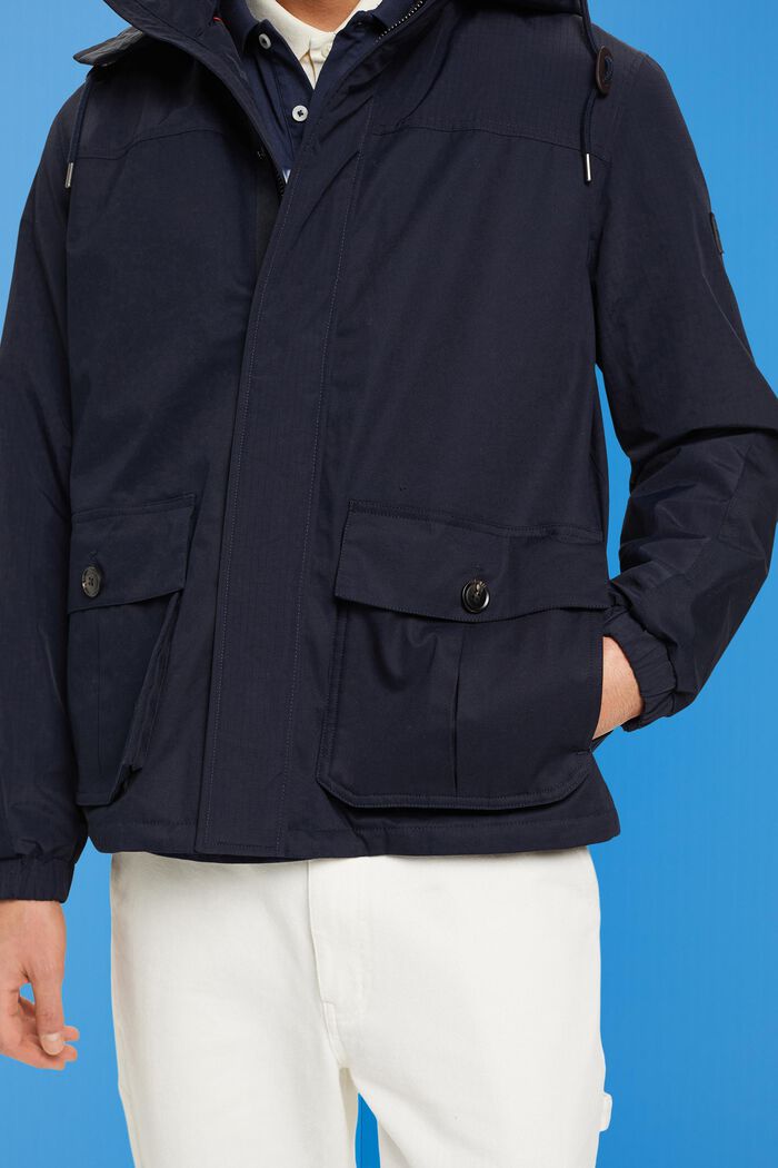 Utility-Jacke mit abnehmbarer Kapuze