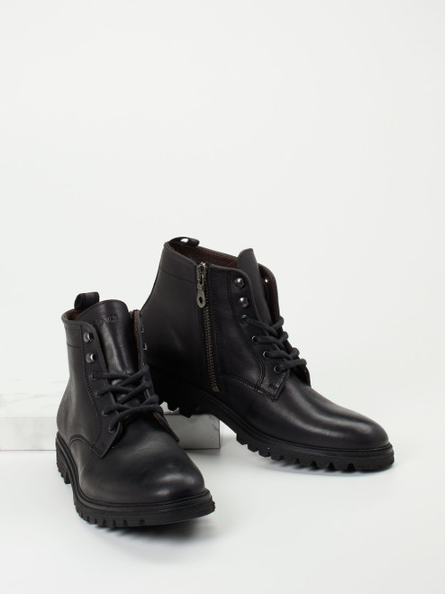 Boots-47010090764 Lloyd