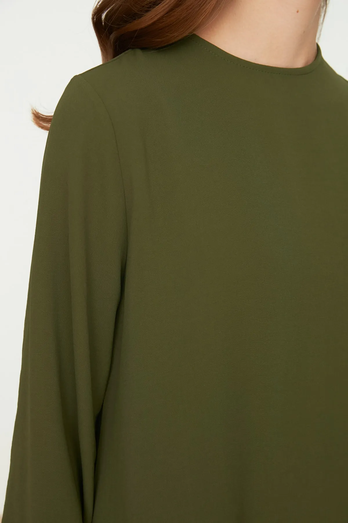 Trendyol Modest  Khakifarbenes Aerobin-Tunika-Hosen-Set mit elastischen Ärmeln und weitem Bein, gewebt TCTSS22US0023