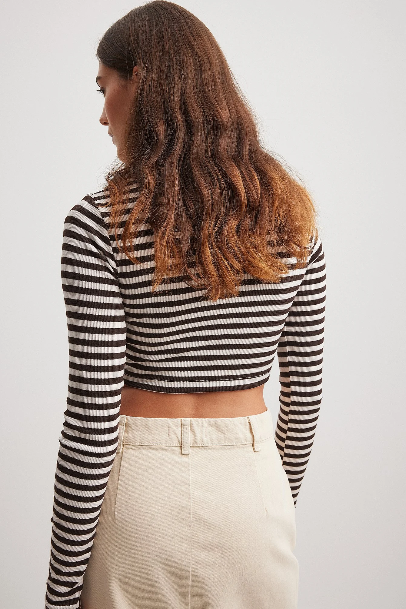 Recyceltes kurzes, gestreiftes Longsleeve-Shirt