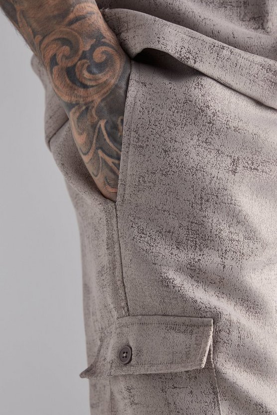 Tall strukturierte Cargo-Shorts mit elastischem Bund