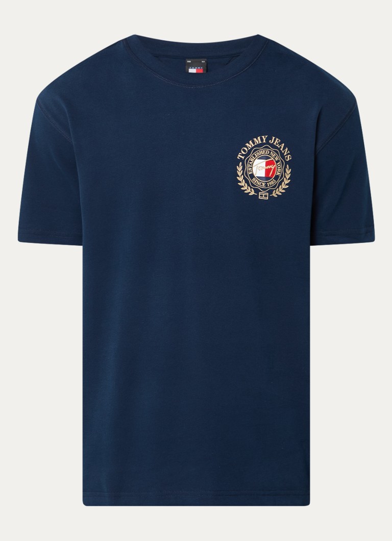 Tricou Tommy Hilfiger cu logo și imprimeu pe spate.