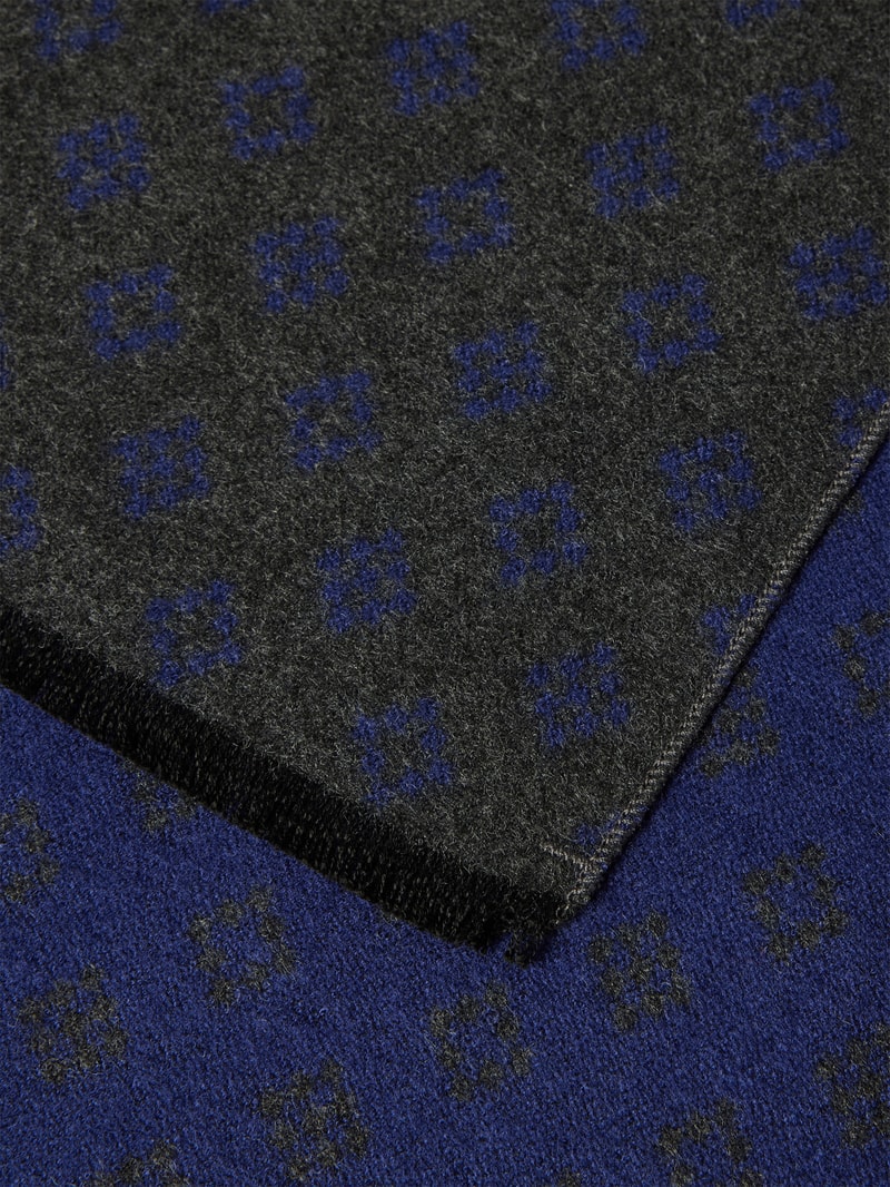 Schal mit Allover-Muster in marineblau