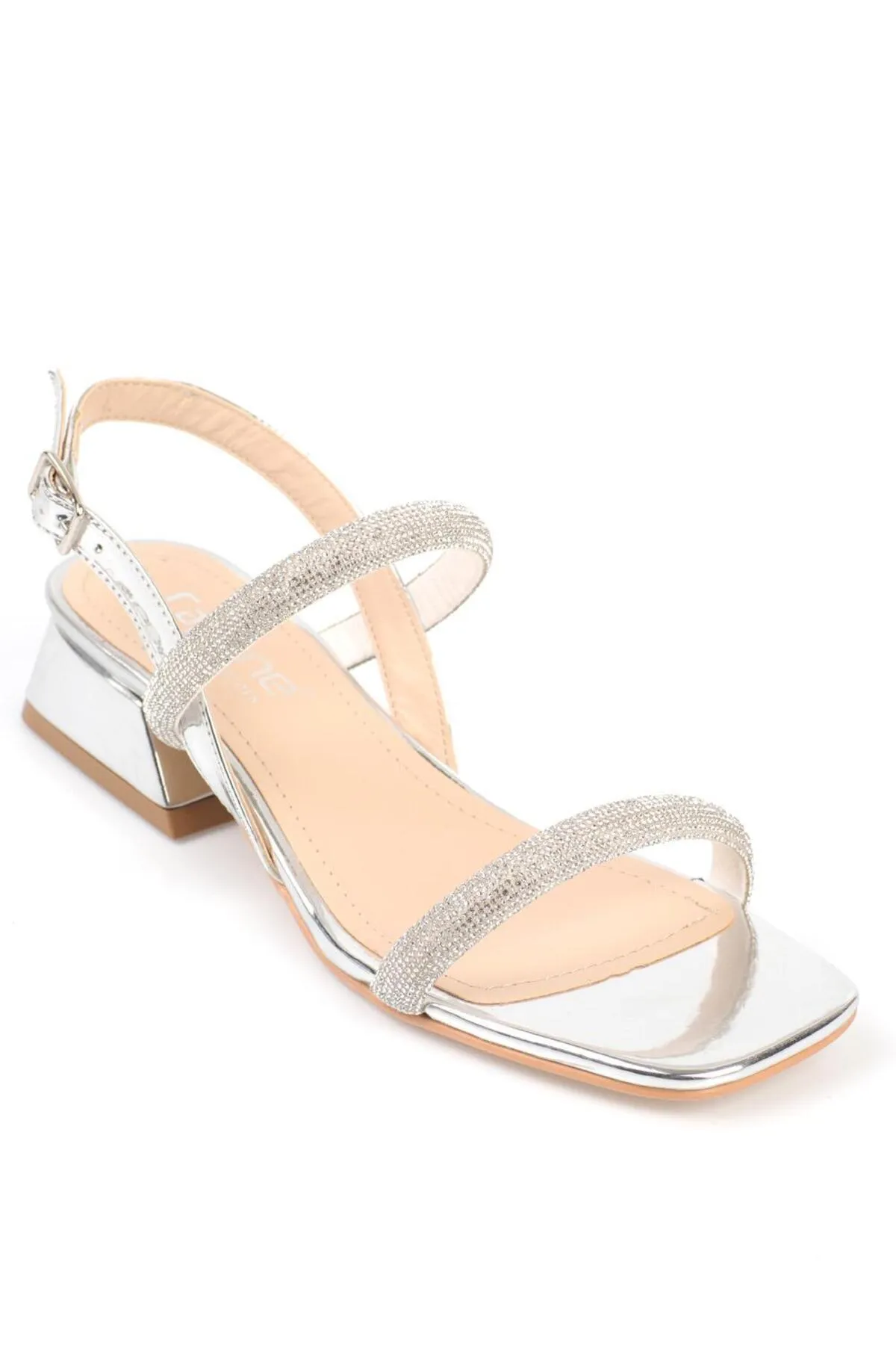 Capone Outfitters  Capone Blunt Toe Stone Double Thick Strap Short Heel Mirror Fabric Silver Damensandalen