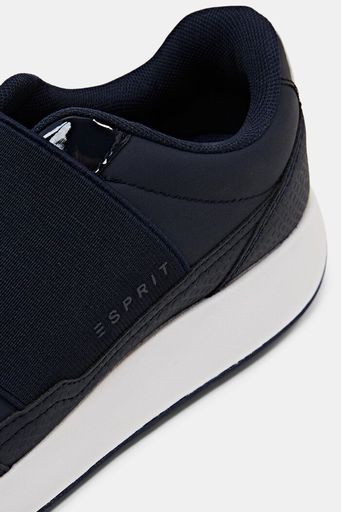 Slip-on-Sneakers in Lederoptik