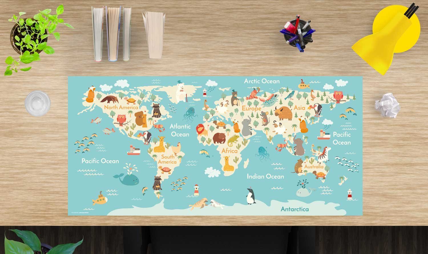 cover-your-desk.de Schreibtischaufsatz Schreibtischunterlage für Kinder und Schüler - Weltkarte, (1-St), - 84 x 40 cm – aus hochwertigem Vinyl