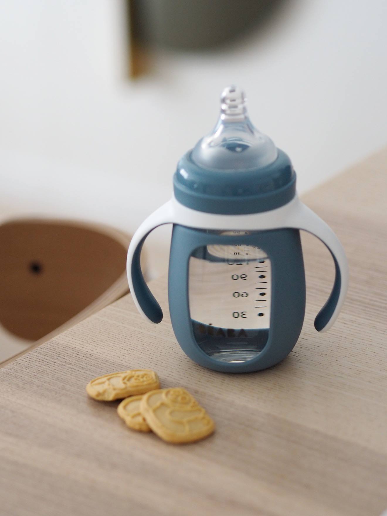Biberon/tasse d'apprentissage 2 en 1 BEABA en verre (210 ml) bleu
