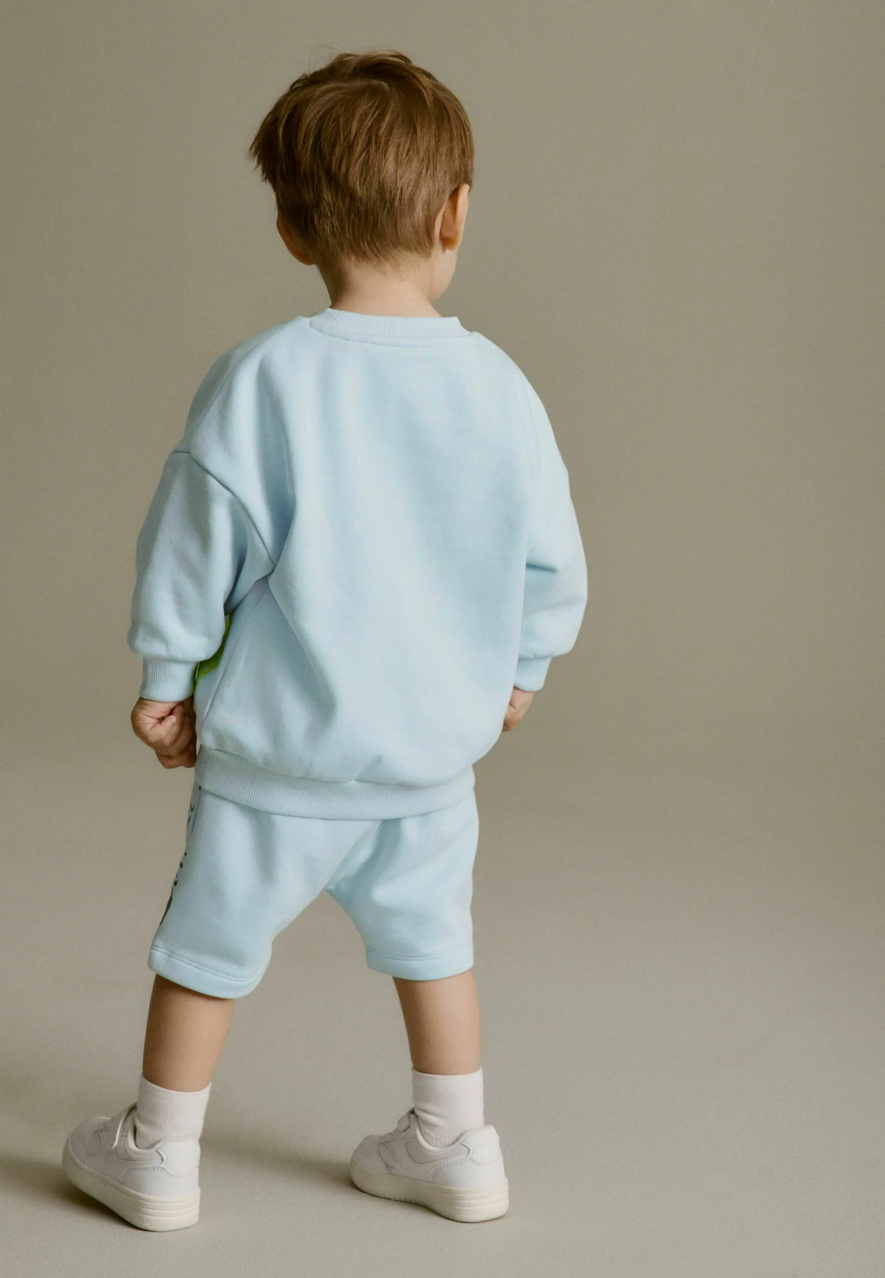 Siguiente COLOCACIÓN CONJUNTO DE CARACTERES- Pantalones deportivos