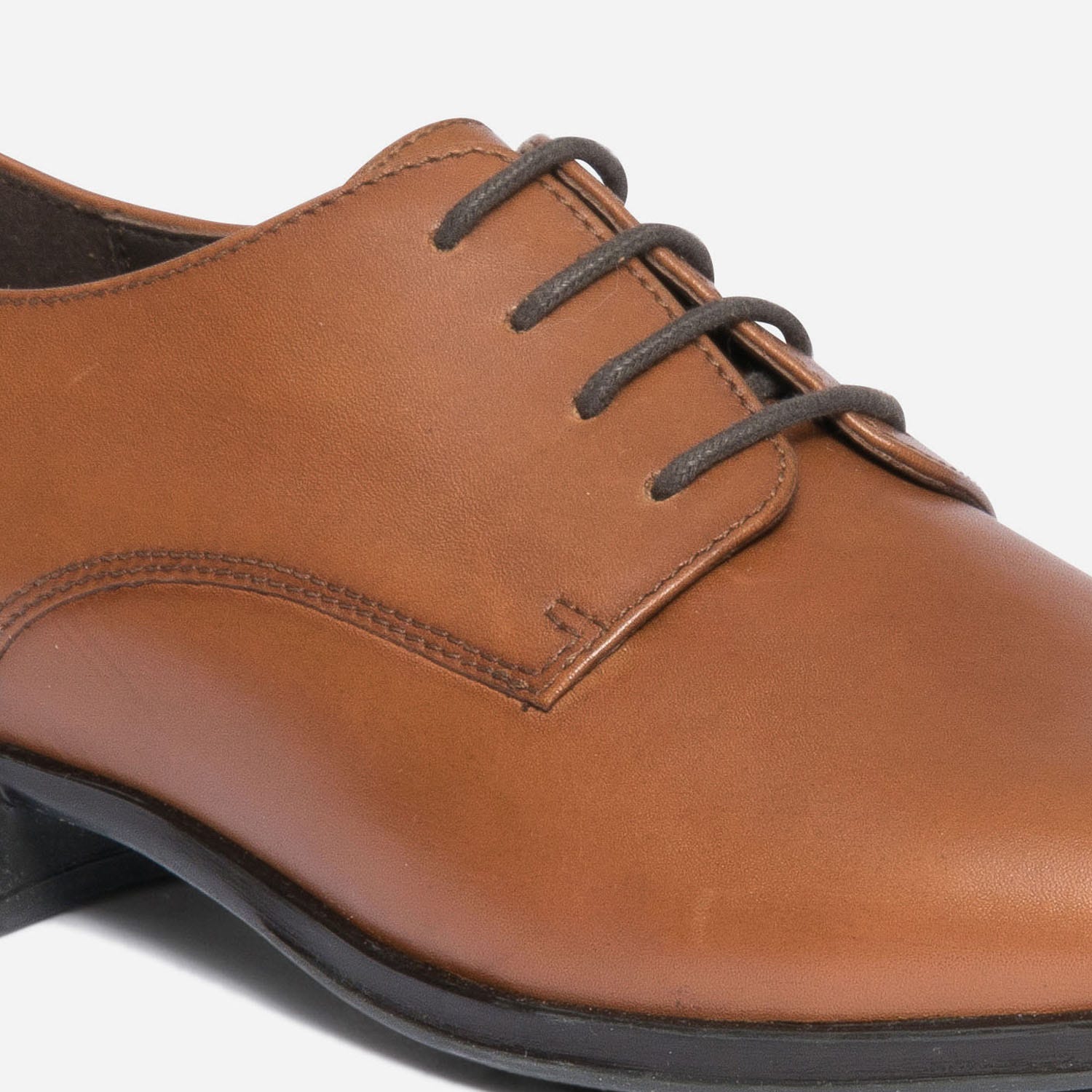 Derby cognac en cuir