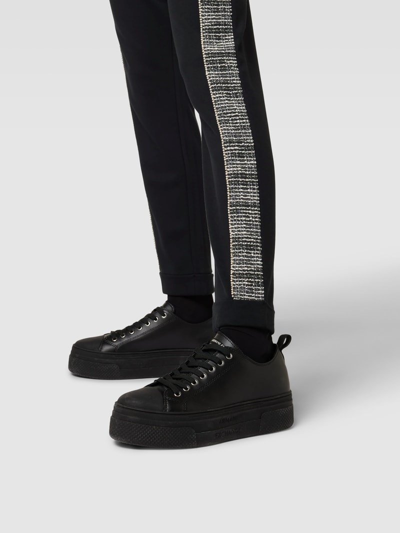 Sweatpants mit elastischem Bund in schwarz