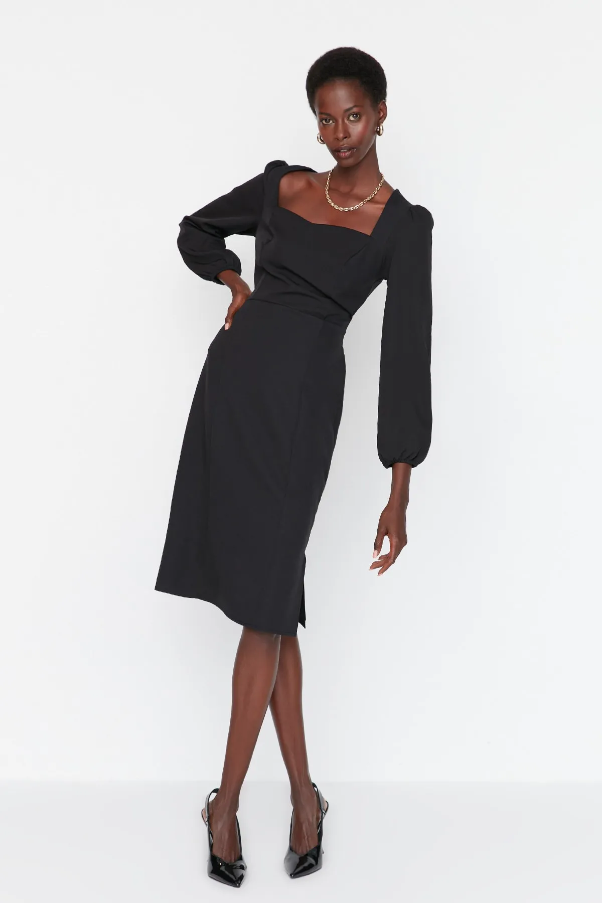 Trendyol Collection  Schwarzes, detailliertes Webkleid mit Krawatte TWOAW23EL00895
