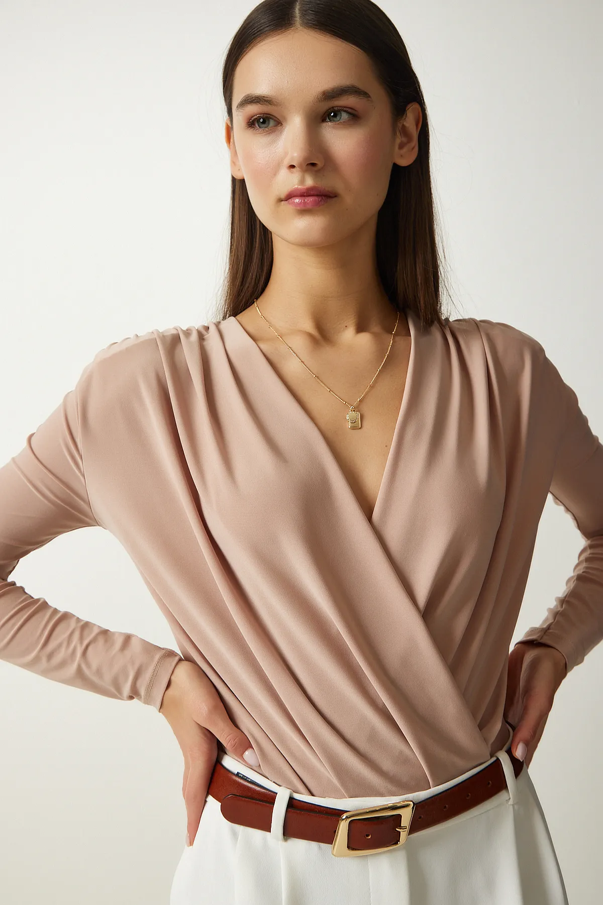 Happiness İstanbul  Damen-Strickbluse mit Wickelkragen in Beige, zum Anstecken, FF00147