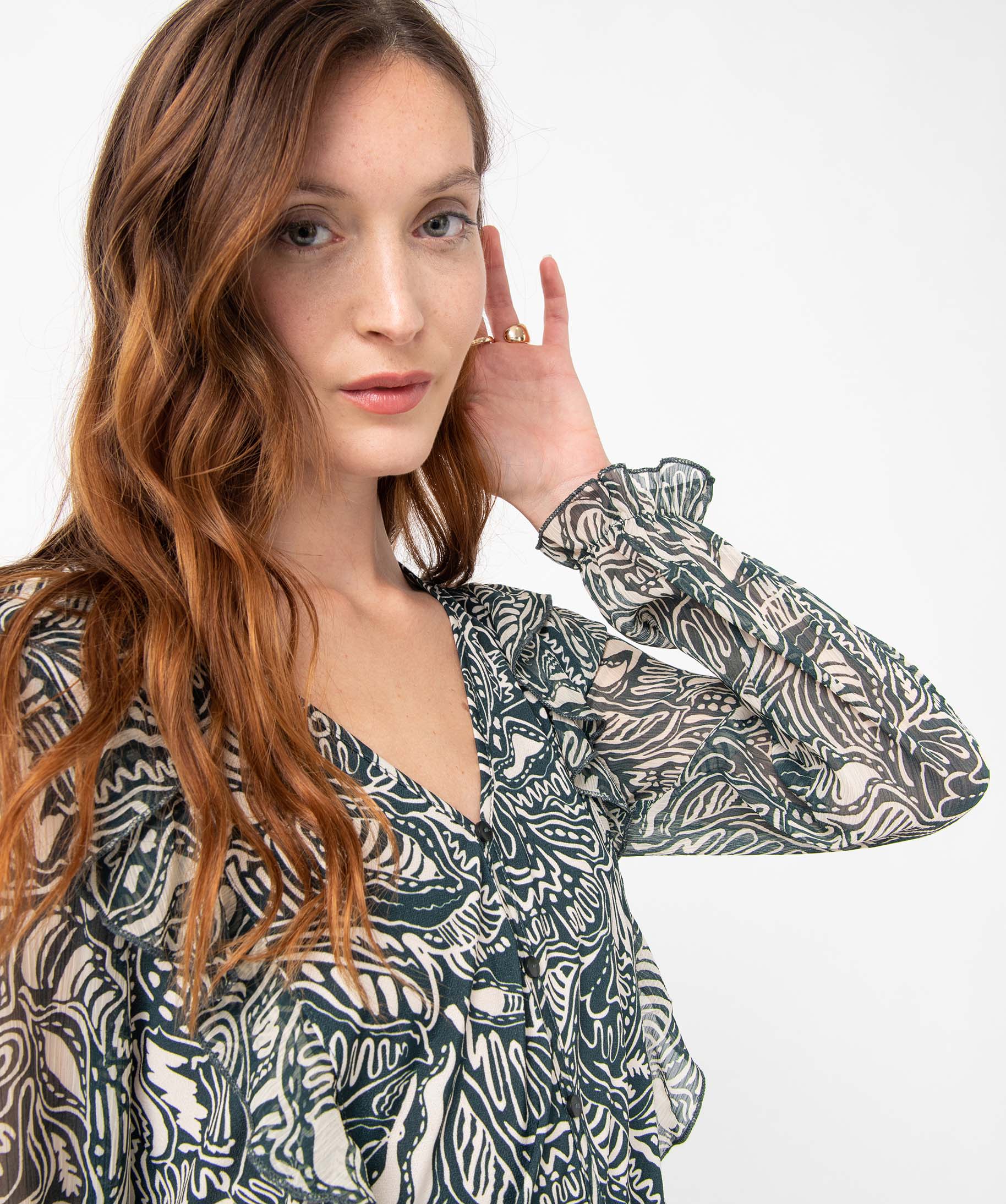 Tee-shirt femme imprimé à manches longues en voile et volants vert | GEMO