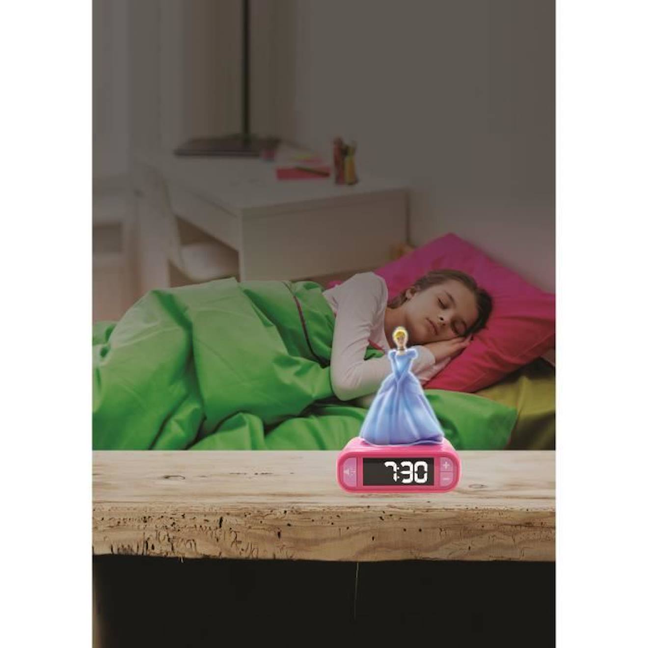 Un magnifique design avec Cendrillon qui s'éclaire pendant quelques minutes en appuyant dessus. rose