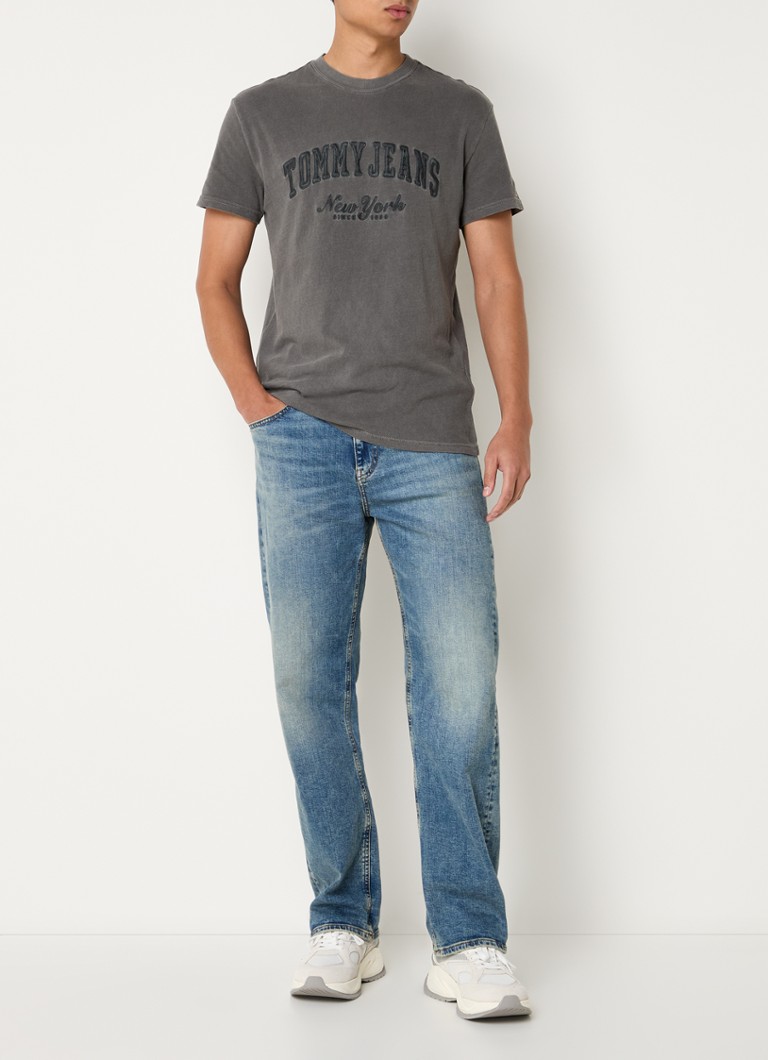 Calça jeans Tommy Hilfiger Otis de corte reto em lavagem média