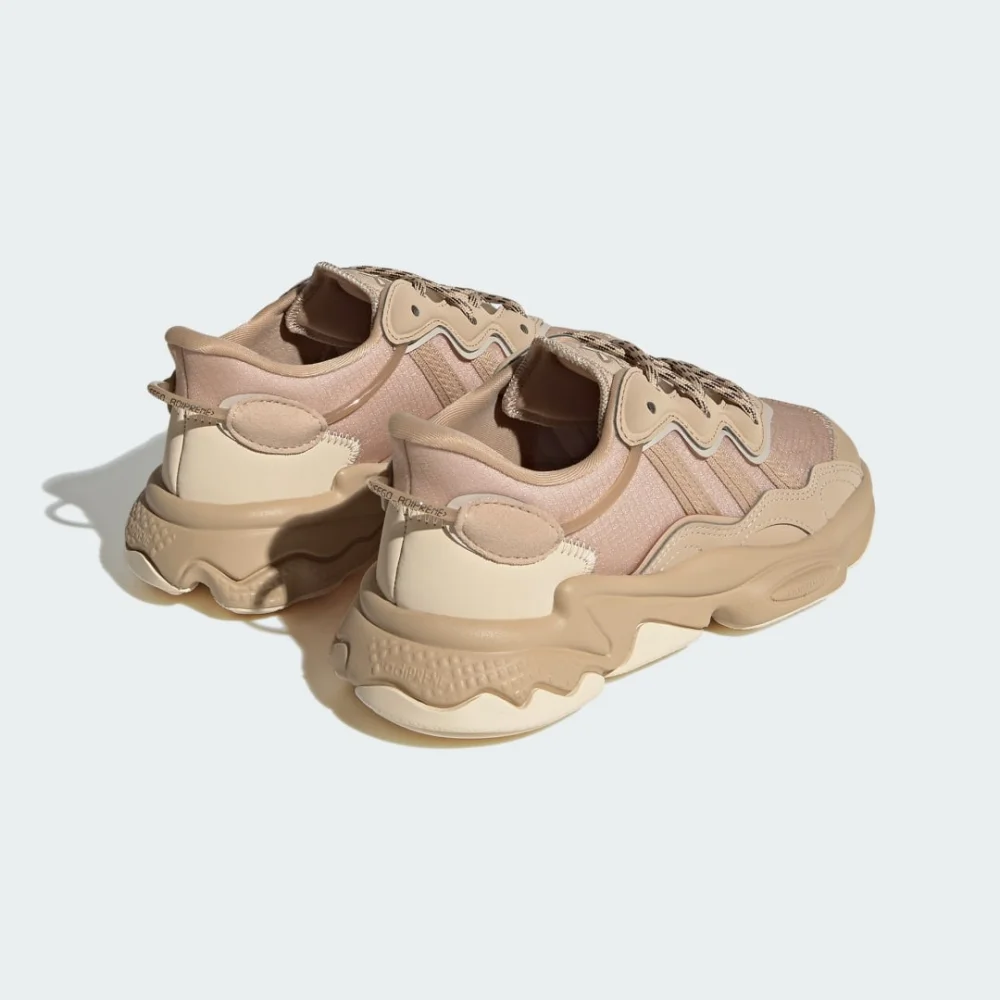 adidas OZWEEGO IG7418 / braun