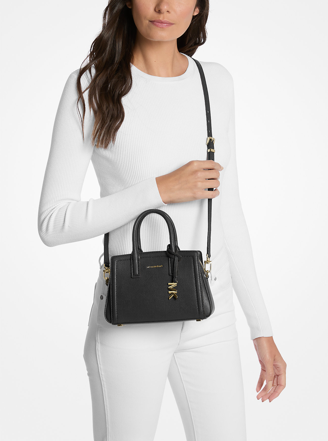 Laila ekstra liten crossbody-veske i skinn – SVART