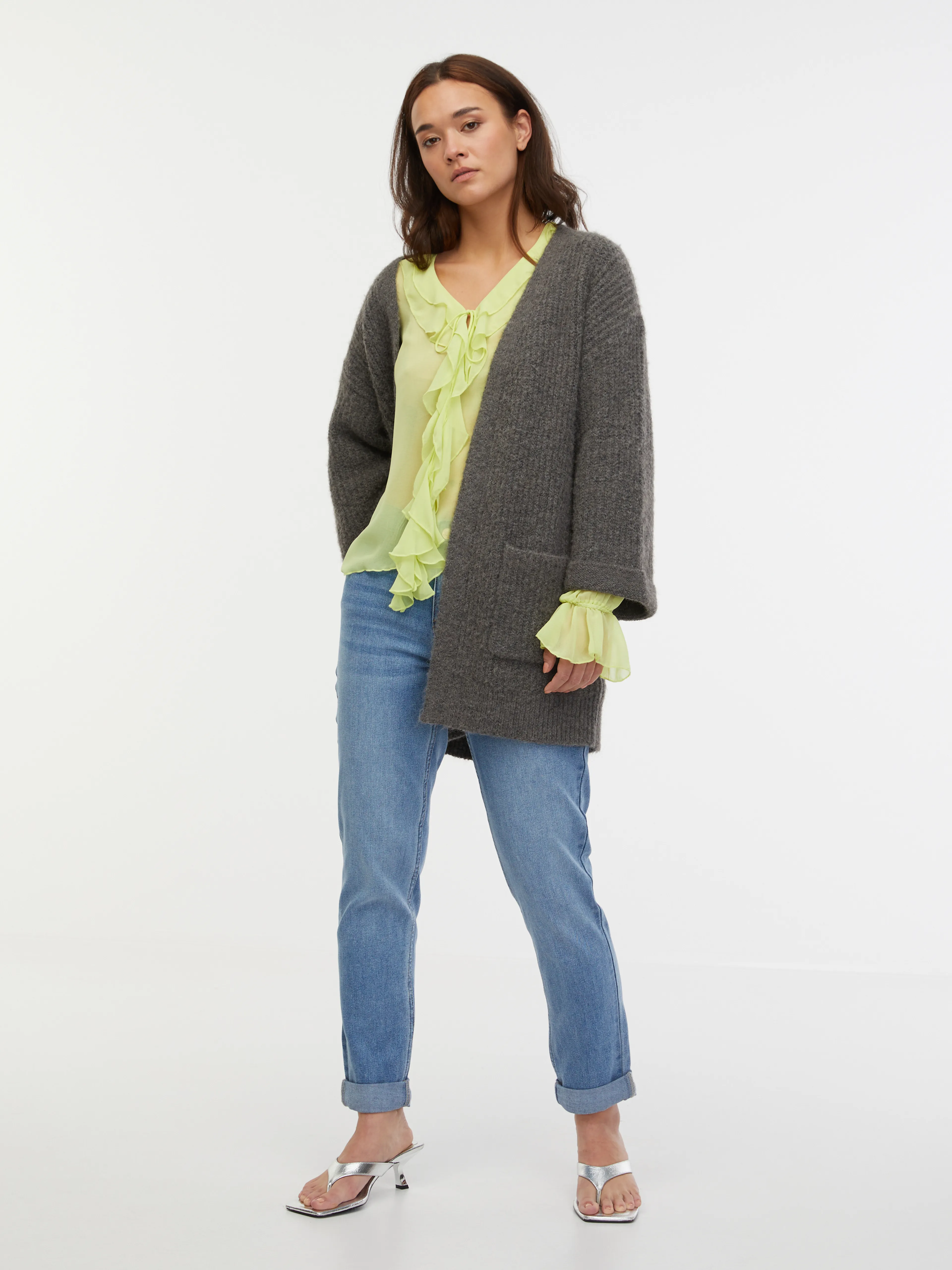 Dunkelgraue Damen-Strickjacke in Übergröße ORSAY