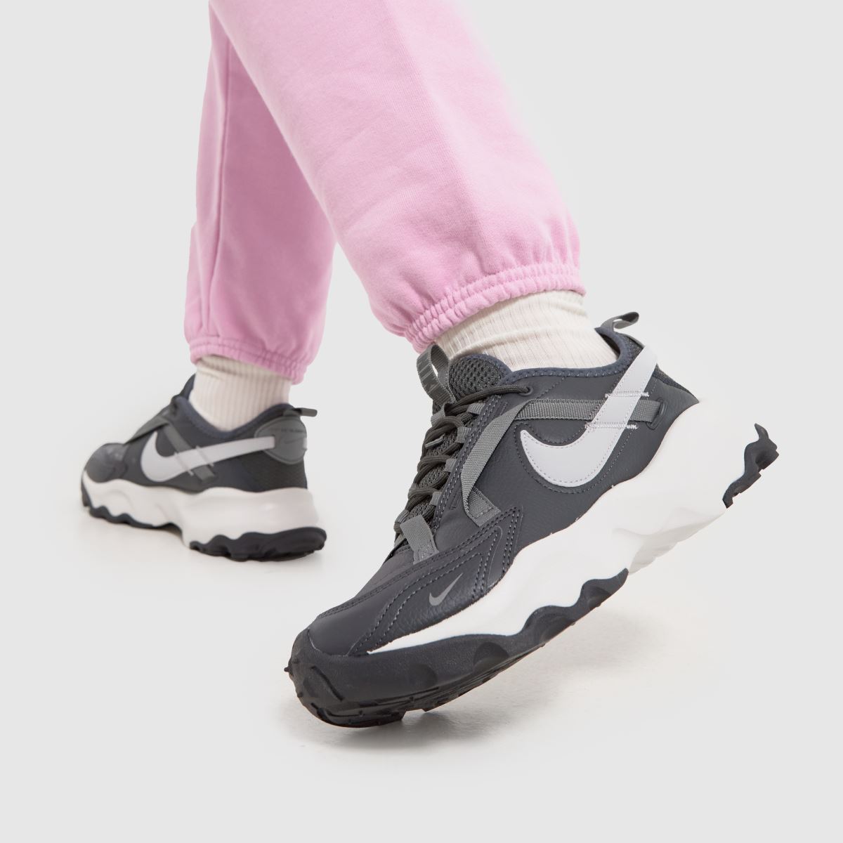 Nike tc 7900 träningsskor i svart och vitt