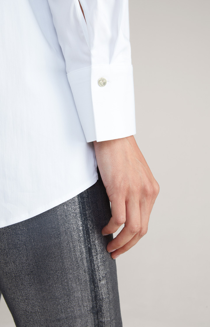Long-Bluse in Weiß