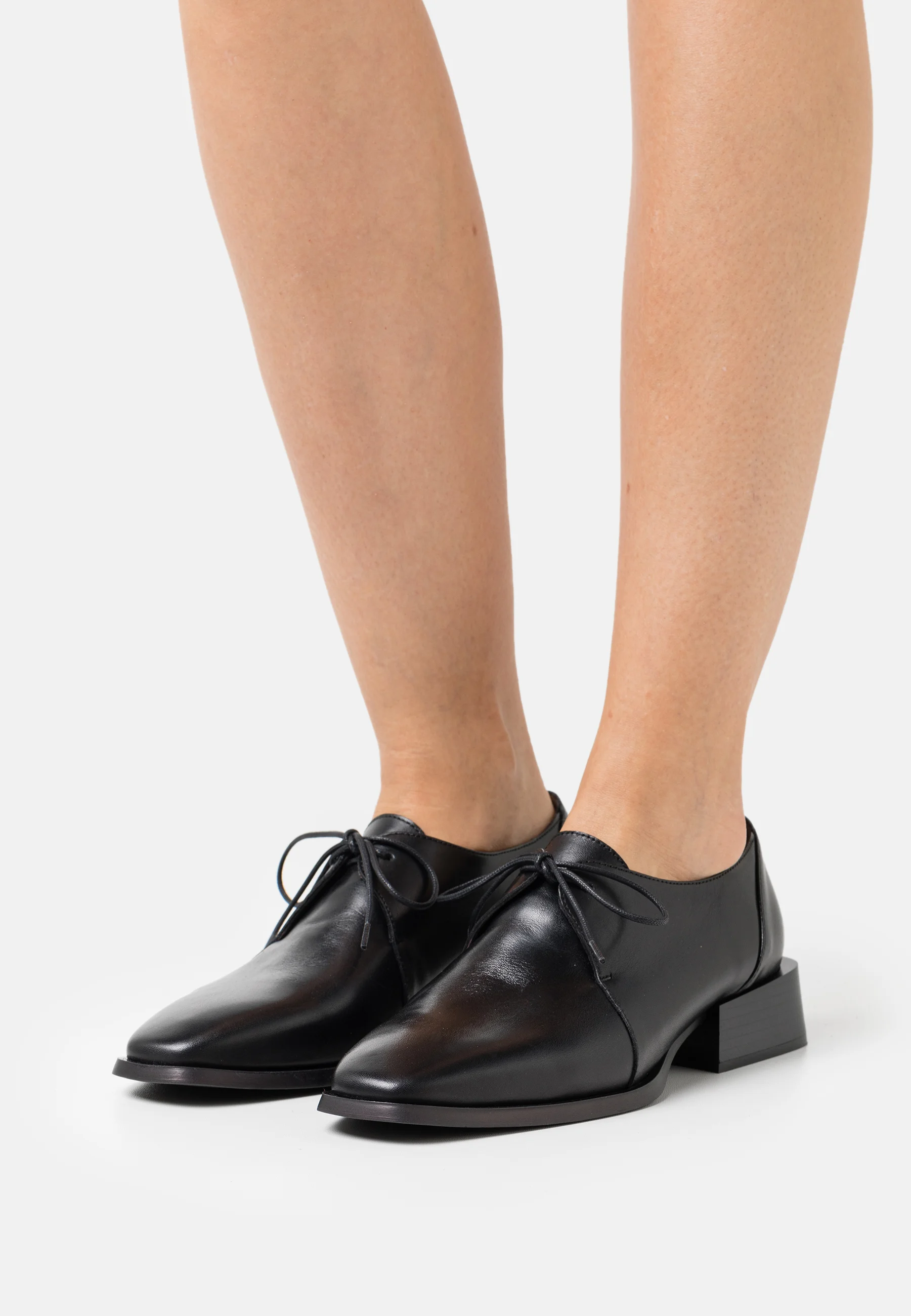 WONDERS LACE - Zapatos con cordones