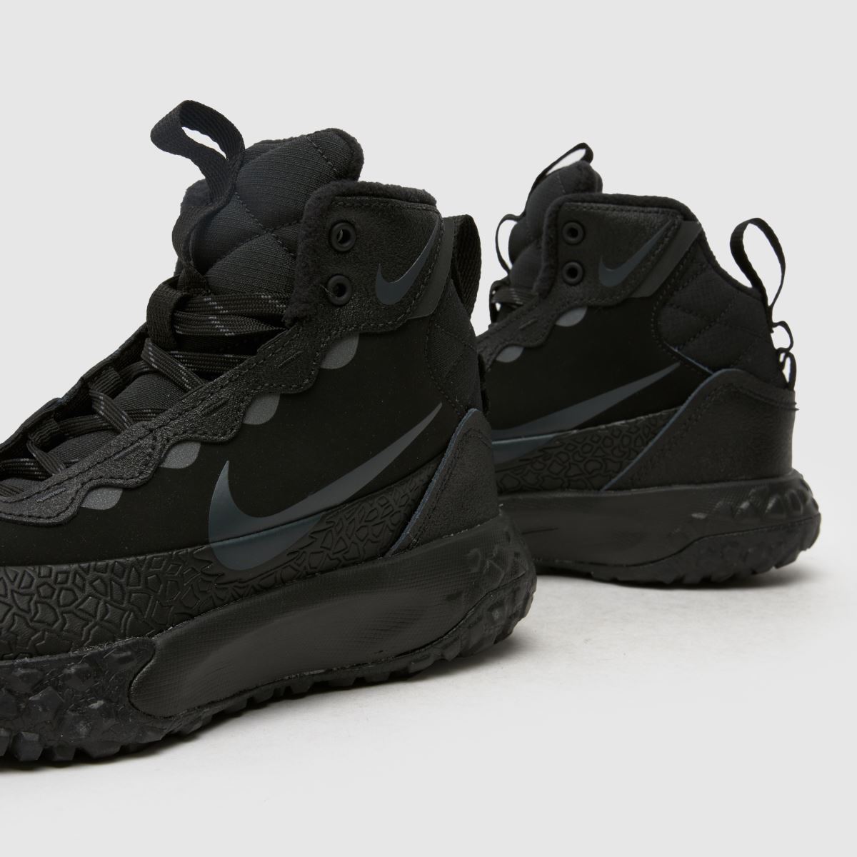 Nike svarta Terrascout ungdomsskor