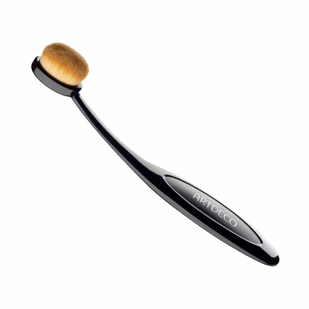 artdeco SMALL OVAL BRUSH PREMIUM QUALITY Pinceau ovale petit, dense, doté de poils fins pour une application précise..