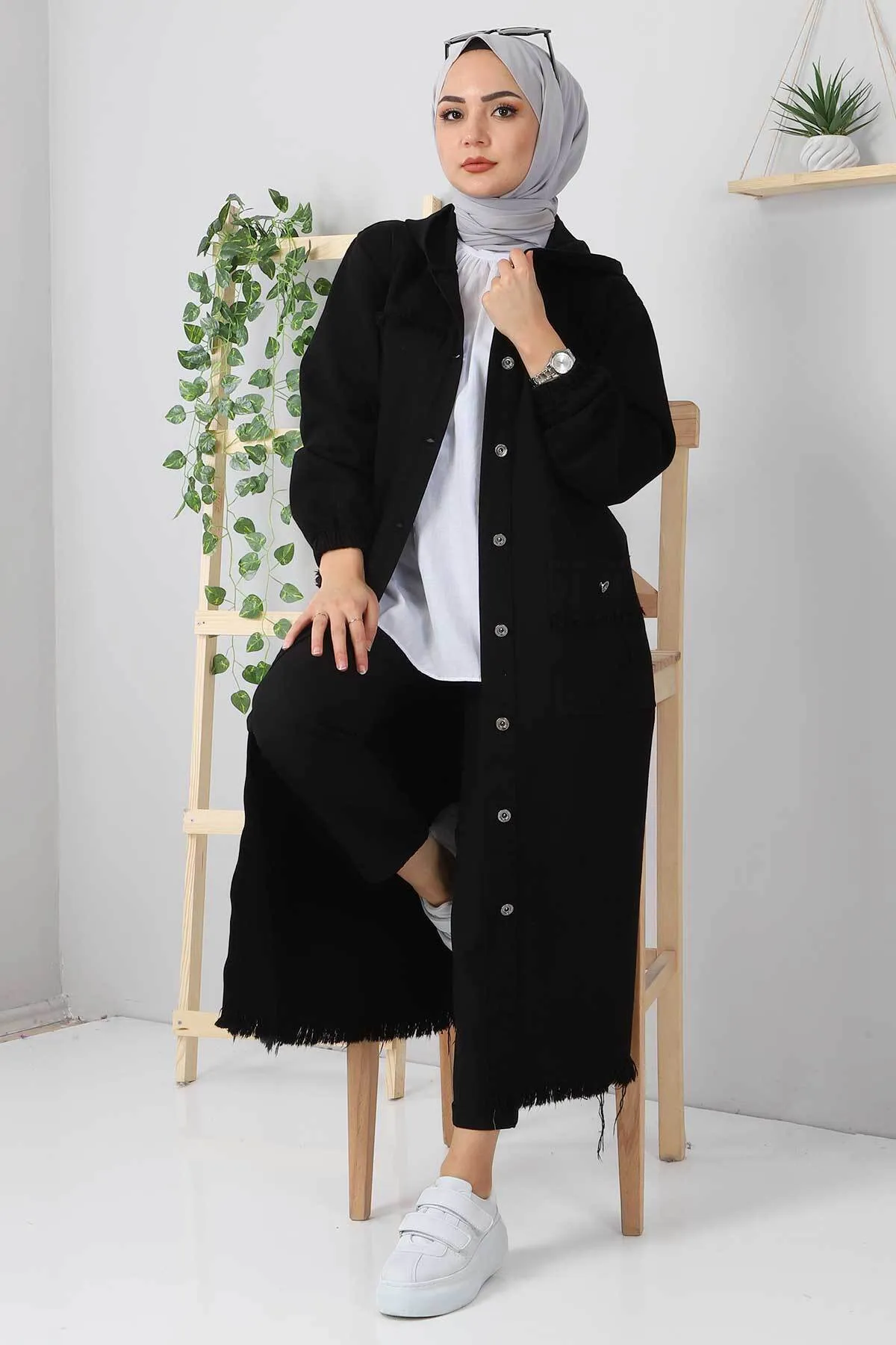 Tesettür Dünyası  Lange Denim-Kappe mit Quasten Tsd5527 Schwarz