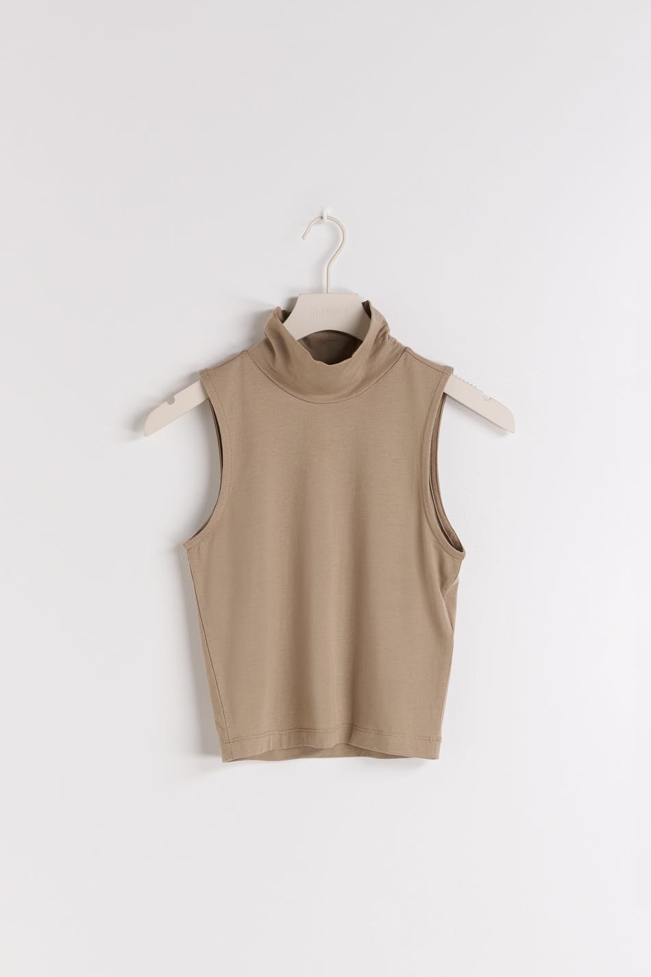 Cropped polo tank