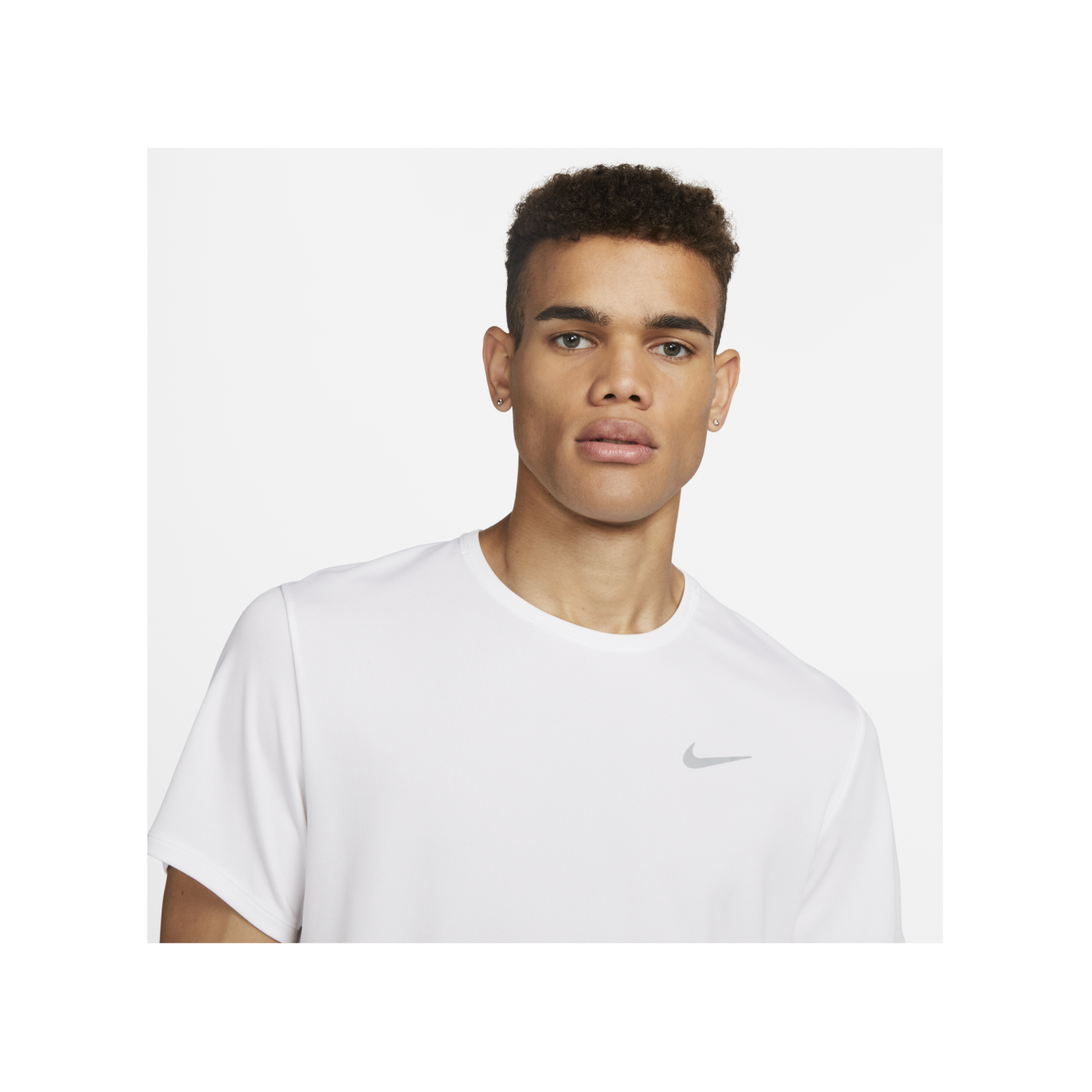 Nike Miler UV T-Shirt Weiss F100