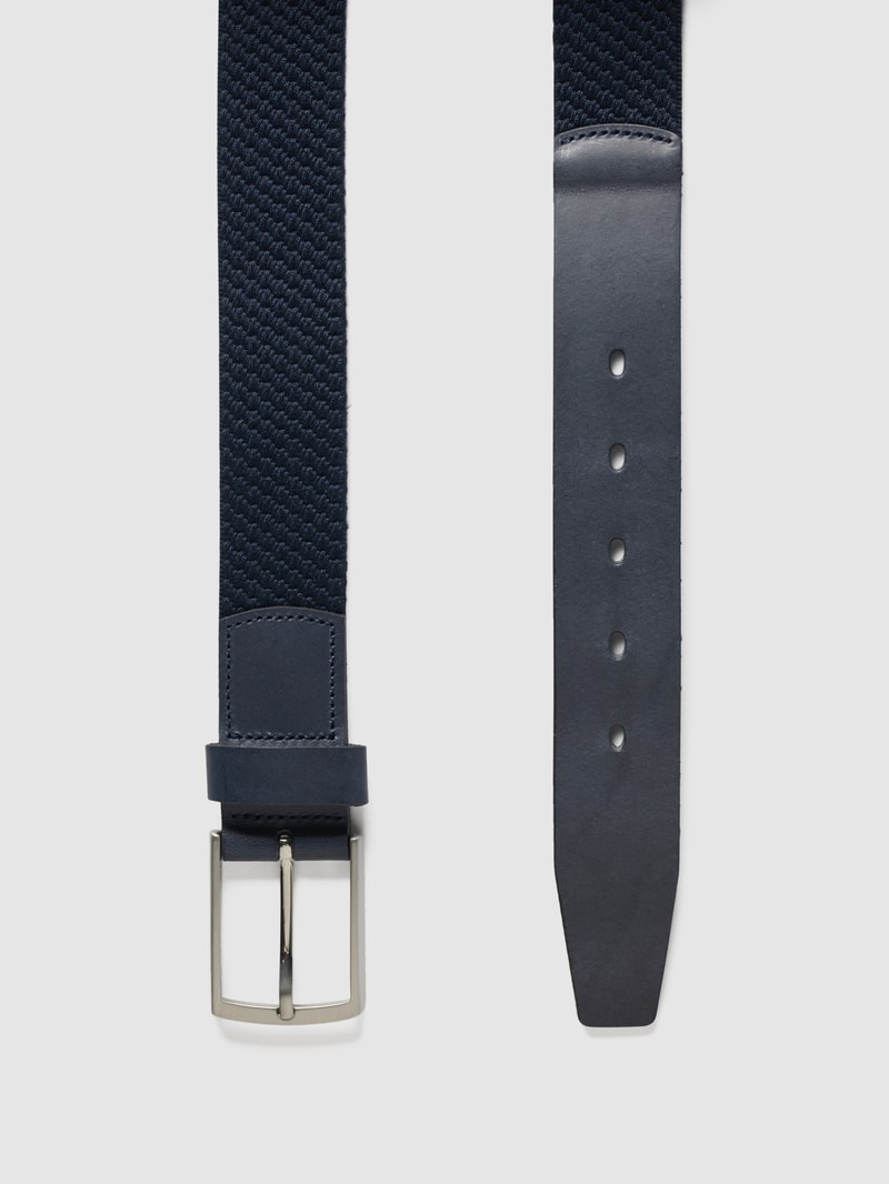 Gürtel aus Leder und Textil in marineblau