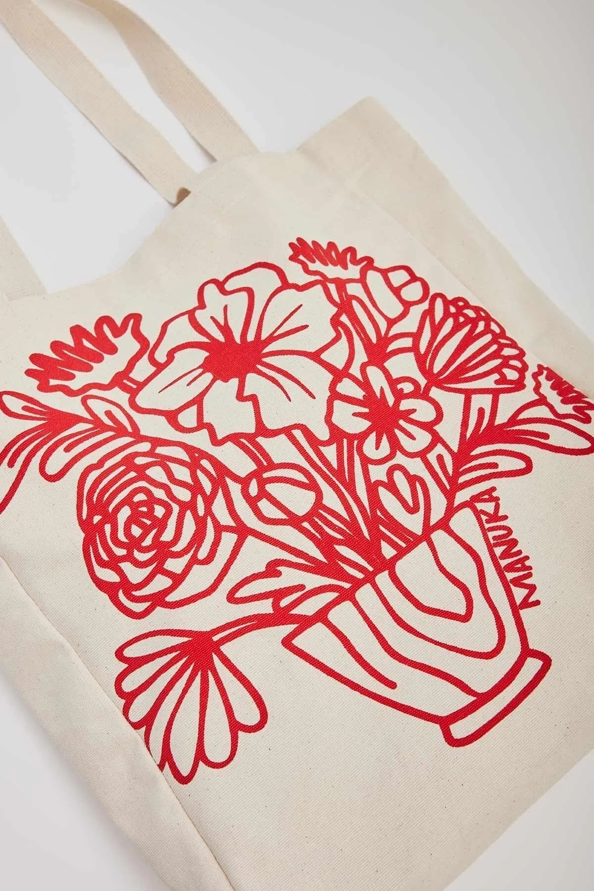 Manuka  BEDRUCKTE GÄSTESTOFFTASCHE BLUMENROT