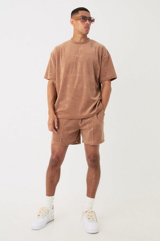 Man Oversize Velour T-Shirt & Shorts Set