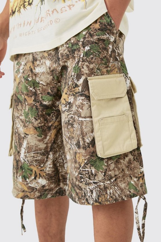 Camouflage Jorts mit Kontrast-Einsatz