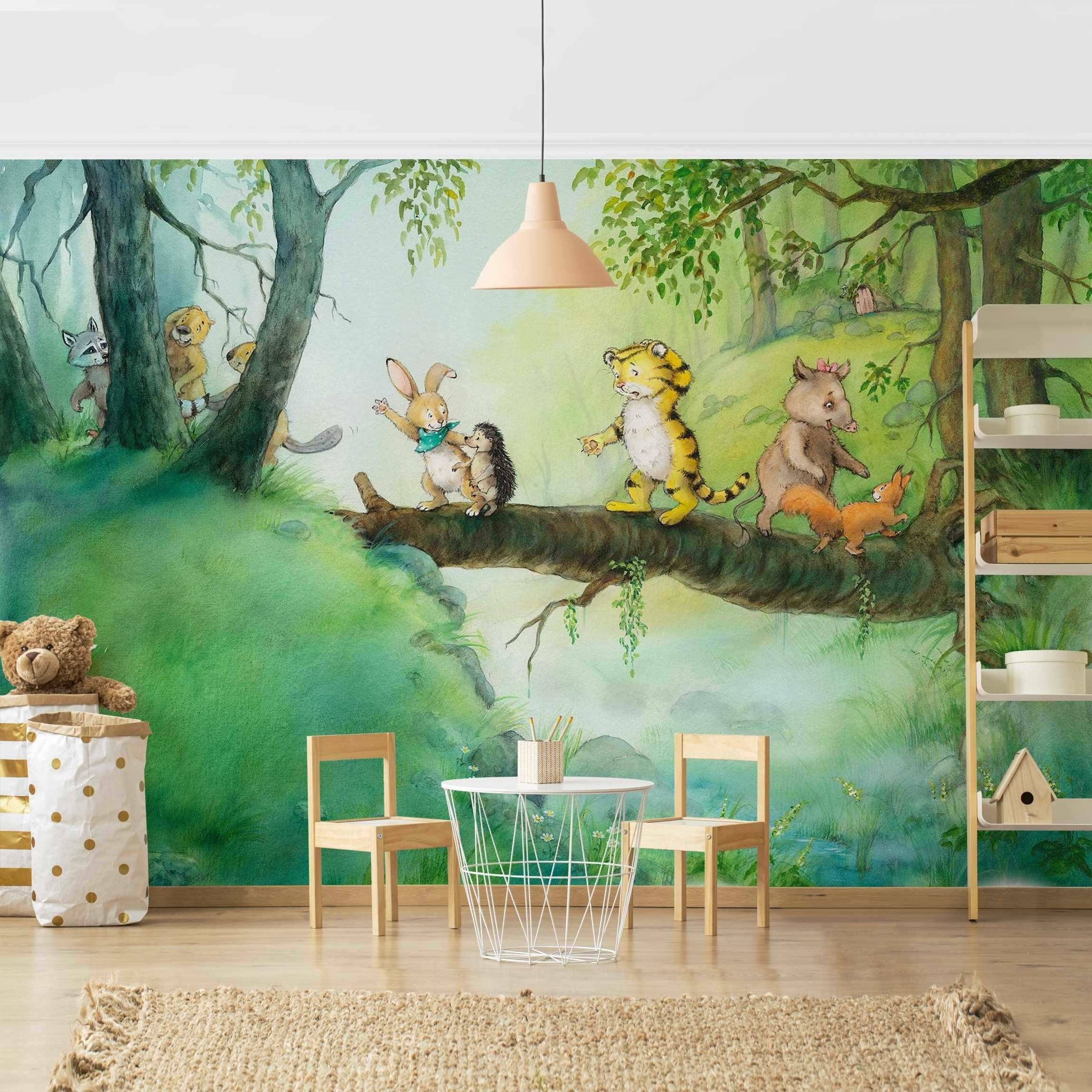 Bilderdepot24 Kindertapete Kinderzimmer Kleiner Tiger Baumbrücke Kinder Wanddeko Wald Tiere, Glatt, Matt, (Inklusive Gratis-Kleister oder selbstklebend), Mädchenzimmer Jungenzimmer Babyzimmer Bildtapete Fototapete Wandtapete