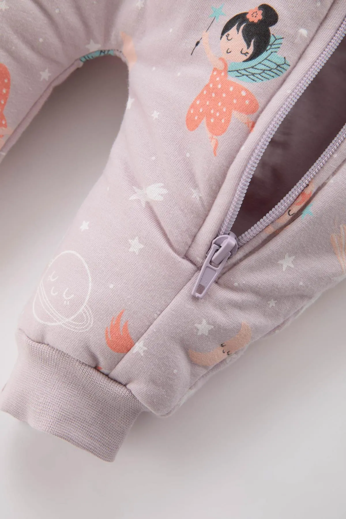 DeFacto  Bedruckter Jumpsuit aus gekämmter Baumwolle für Babys, Neugeborene, 1;6 Tog