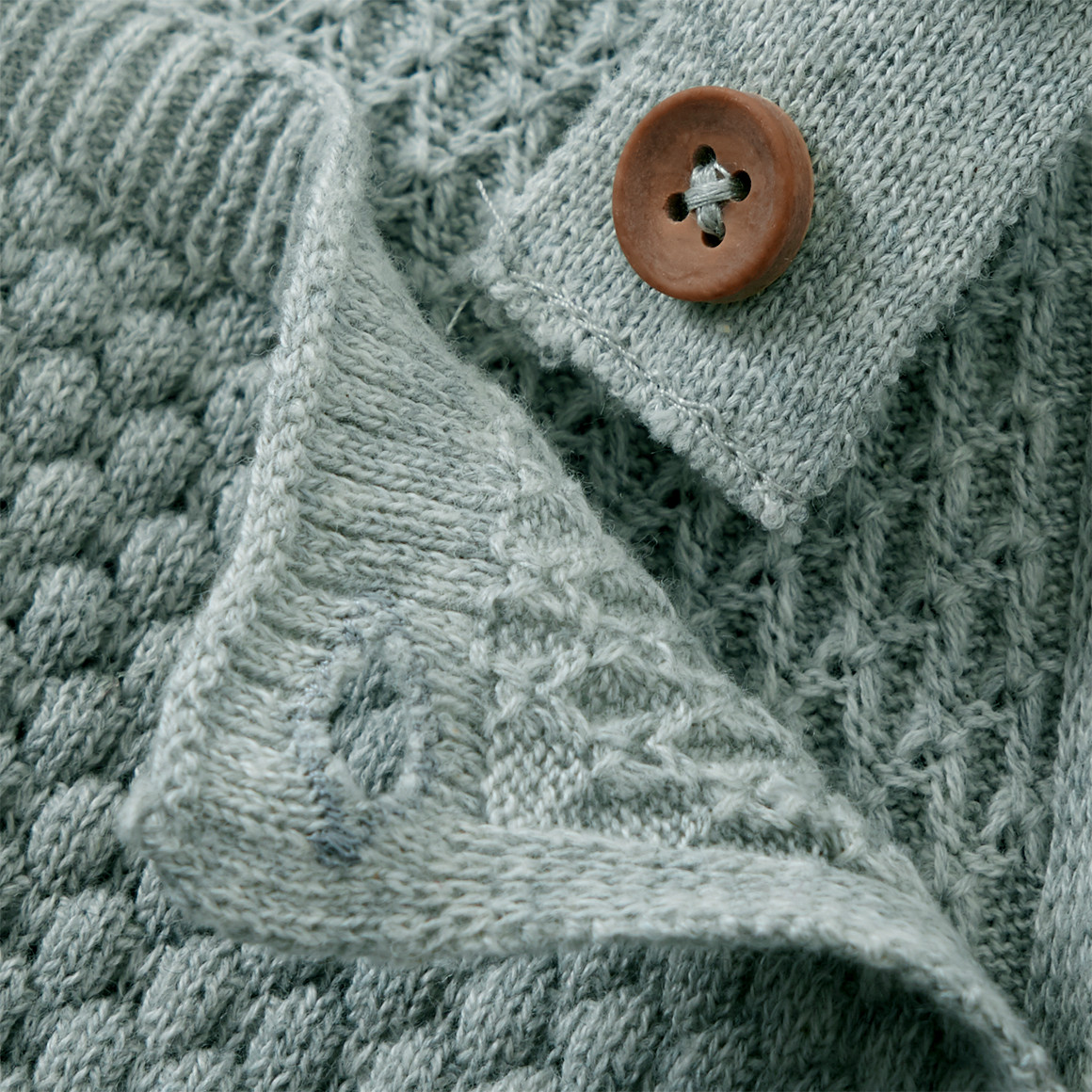 Newborn Stricklatzhose mit Wabenmuster