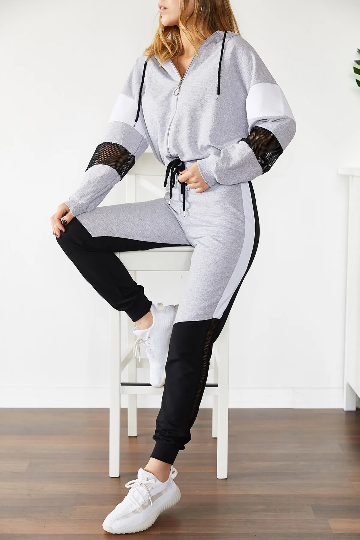 XHAN  Graues, detailliertes Mesh-Trainingsanzug-Set für Damen 0YXK8-43591-03