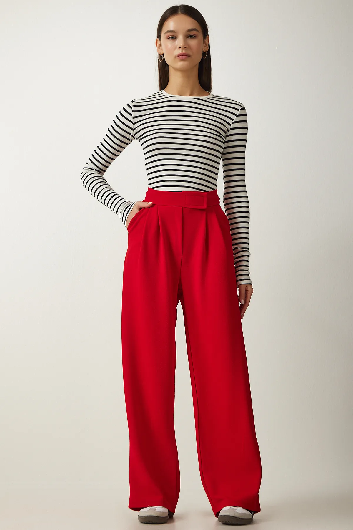 Happiness İstanbul  Bequeme Palazzo-Hose mit Klettverschluss in Rot für Damen Lİ00113