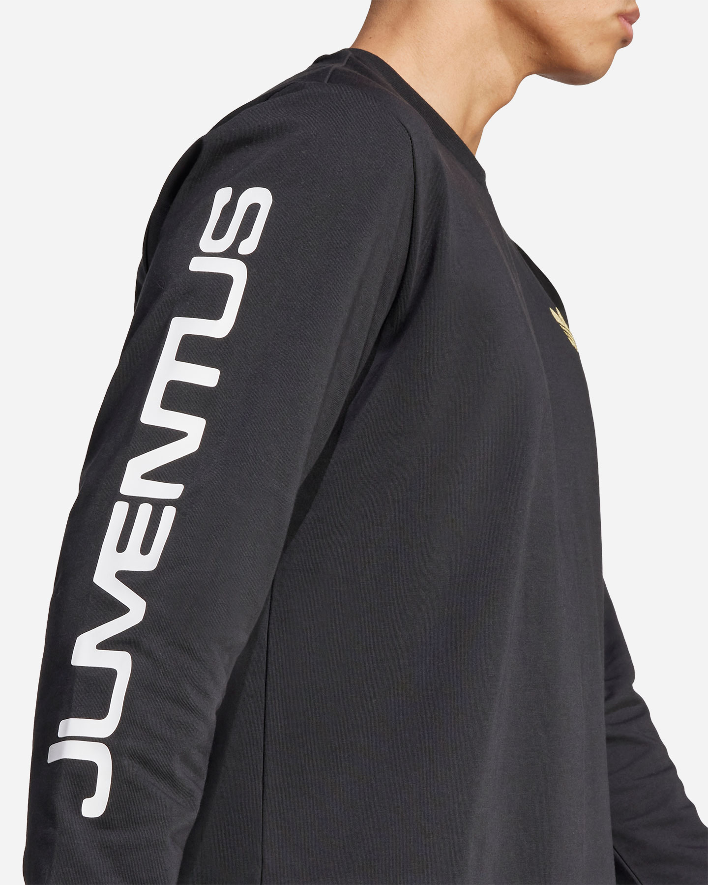 Oficiálne futbalové oblečenie Adidas Juventus M JF2570