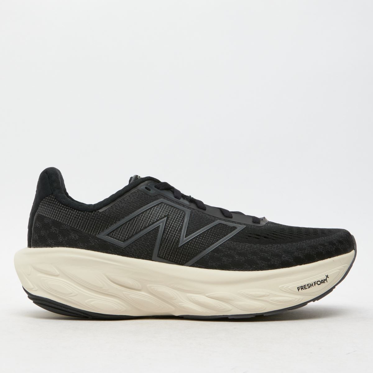New Balance – Svarta träningsskor med färskt skummönster och 1080 v14-logotyp