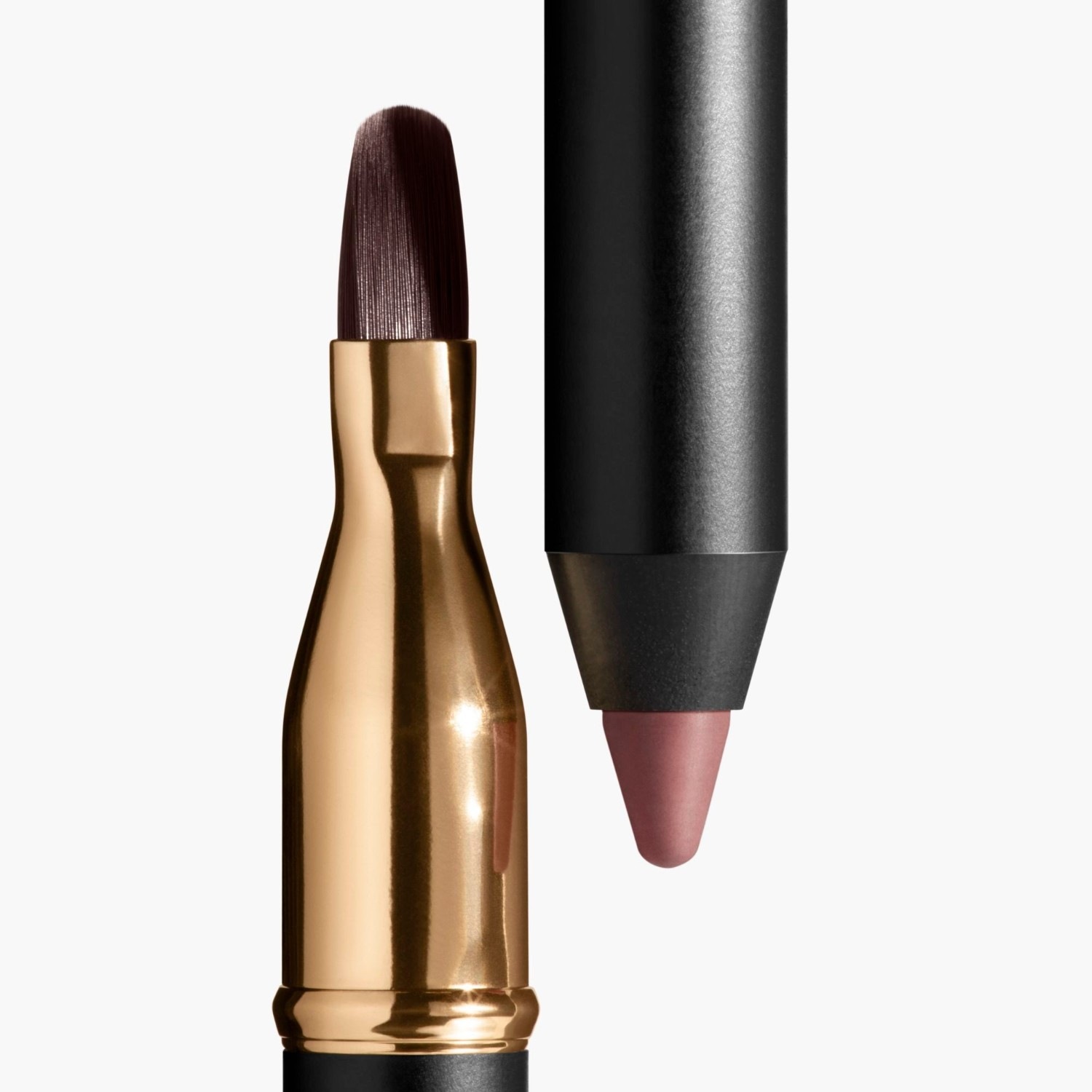 LE CRAYON À LÈVRES