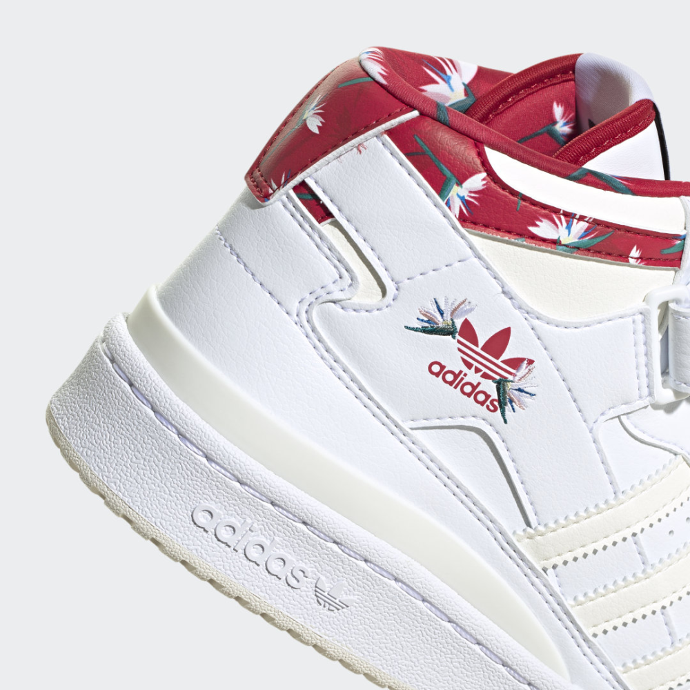 adidas Forum Mid TM Thebe Magugu GY9556 / weiss